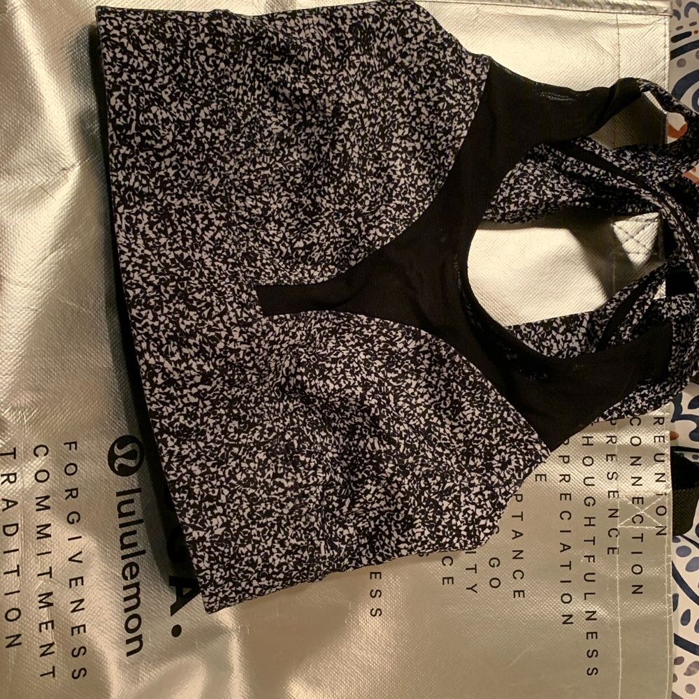 Sports bra